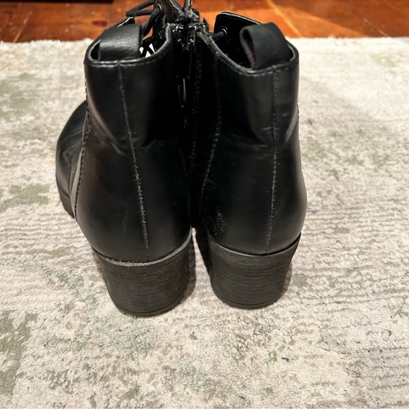 Black Lace-Up Combat Women's Heeled Boots Size 6.5 - Picture 5 of 6